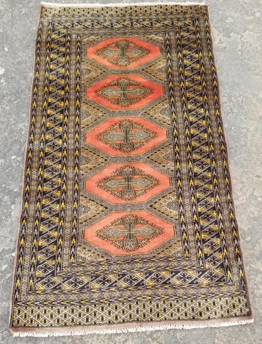 Tappeto vintage tradizionale