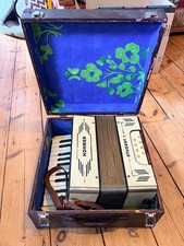Fisarmonica pianoforte vintage