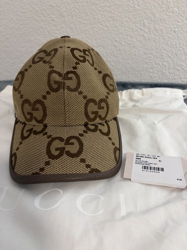 Nuovissimo cappello - , da