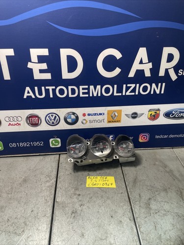 Quadro strumenti alfa romeo - strumenti,