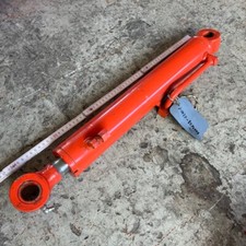 Cilindro braccio Kubota