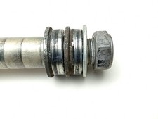 PERNO RUOTA POSTERIORE REAR WHEEL AXLE YAMAHA FZ6 S1 04-07