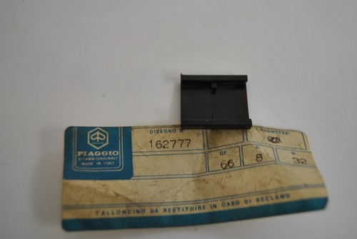 Piastrina plastica ferma