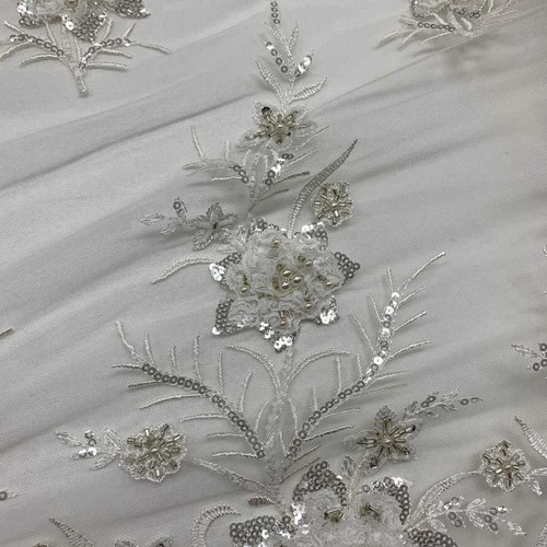 Tessuto tulle bianco ricamato - bianco,