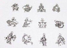 ciondolo segno zodiacale in metallo  colore argento tibetano bijoux 