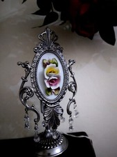 Lampada Antica,metallo, decoro capodimonte e cristalli, bellissima!