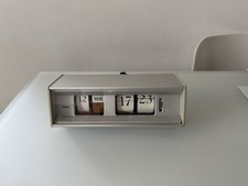 Sveglia A Cartellini 