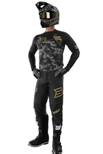 TUTA COMPLETO CROSS ENDURO MAGLIA PANTALONI SHOT DEVO ARMY GOLD BLACK