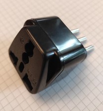 Adattatore spina presa corrente da UK USA China a schuko italiana viaggio nero