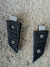 COPPIA PEDANE POGGIAPIEDI PASSEGGERO MALAGUTI PASSWORD 250 2006 ULTIMO SET