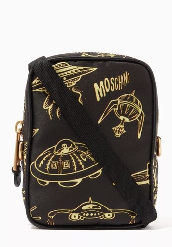 Moschino resort 2021 astronave - 2021,