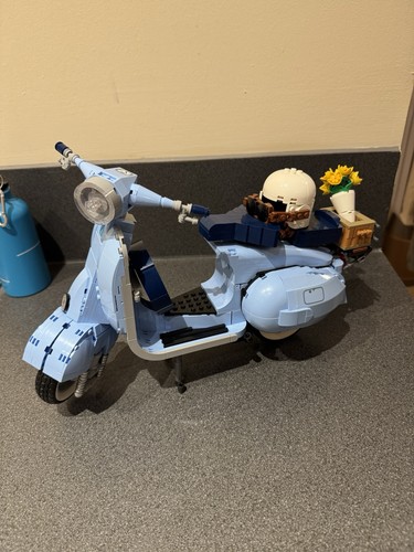 Lego icons vespa 125 - lego,