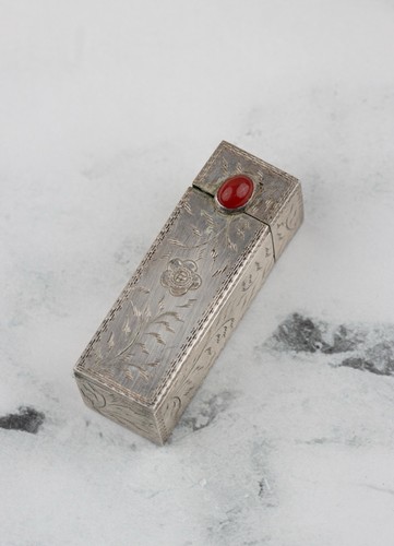 Antica custodia rossetto
