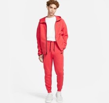 NIKE SPORTSWEAR TECH FLEECE