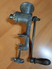 ANTICO TRITACARNE DA TAVOLO A