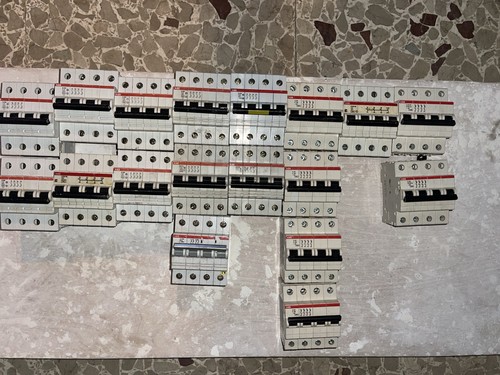 Stock magnetotermici abb - stock, pz