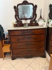 Comò Antico In Legno Con