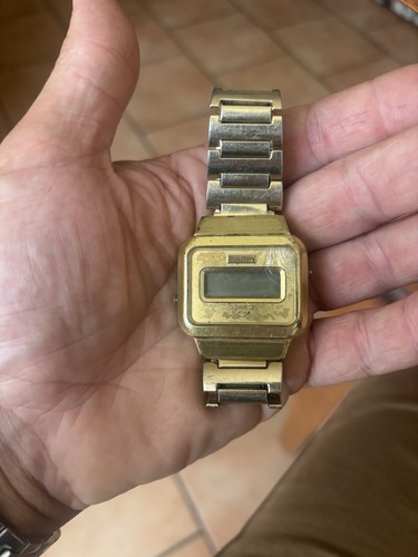 Bulova quartz digital 1977 7 - bulova,