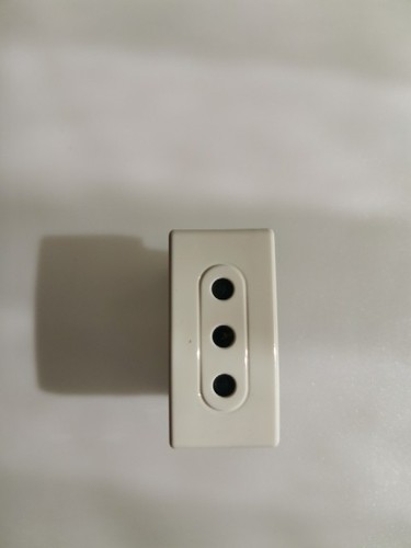 680520 legrand presa 2poli - presa, 2poli+t