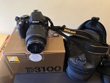 macchina fotografica digitale reflex + obbiettivo originale e altri accessori