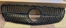MERCEDES A1768882060 GRIGLIA CENTRALE CON CROMATURE MERCEDES W176 USATA