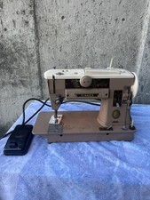 VINTAGE SINGER 401A