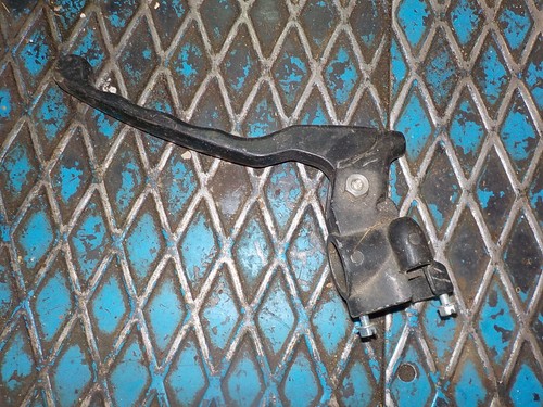 Poignee gauche peugeot - poignee,