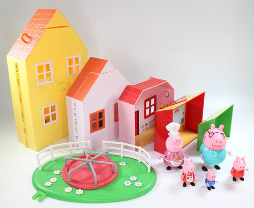 Peppa pig bundle - peppa, town