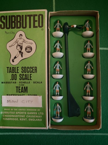 Subbuteo zombie ref - zombie,