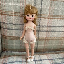 Bellissima bambola base Betsy