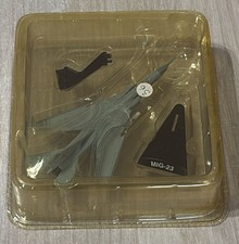MIG-23 AEREO MODELLINO NEW IN BOX CON STAND SCALA  1:136