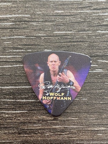 Accept guitar pick - guitar, wolf