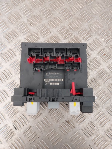 Boitier fusible audi tt - -,