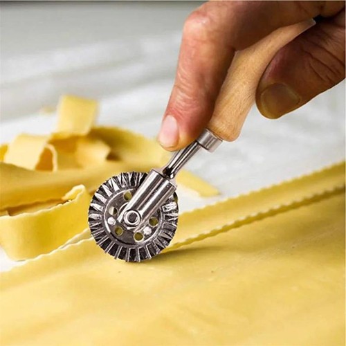 Stampo taglia ravioli manico