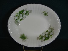 Royal Albert Trillium Oval 9