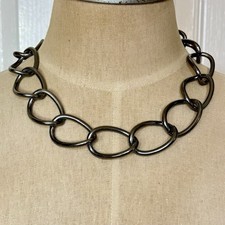 Collana con dichiarazione