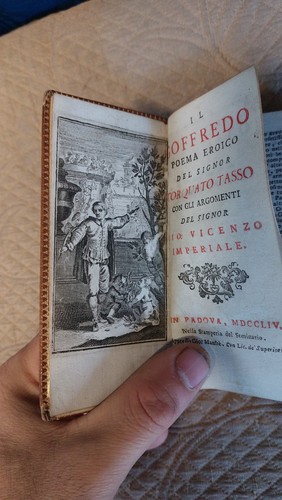 Antico libro goffredo - libro, il
