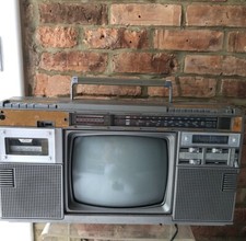 ViNTAGE Panasonic TR-1200X TV