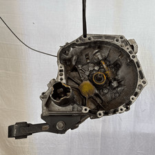 303000D073 Cambio compl.  TOYOTA YARIS 1.0 12V (FRP) Ber. 3p/b/998cc