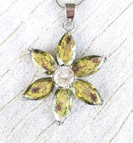 Collana con margherita verde - collana, e