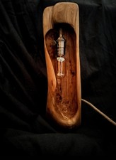 Lampada artigianale in legno