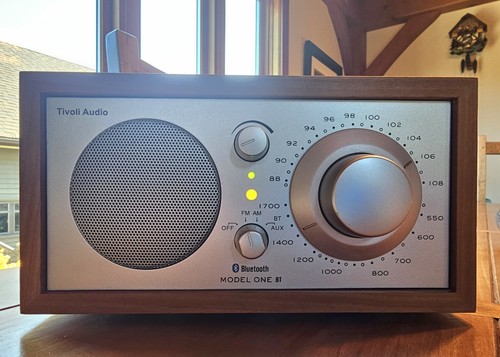 Tivoli audio model - model, bt