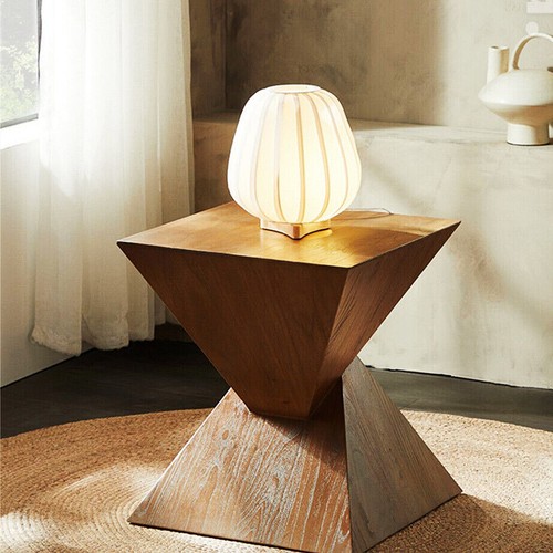Tavolino design geometrico