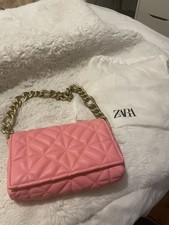 BORSA A TRACOLLA TRAPUNTATA