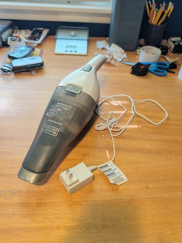 Black decker dustbuster - black+decker,
