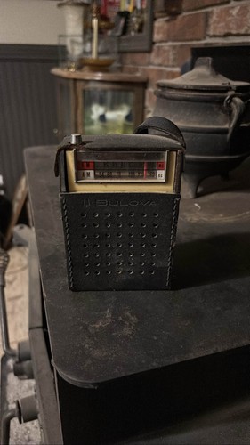 Radio transistor bulova am - radio,