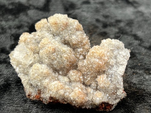 Calcite druzy limonite - druzy,