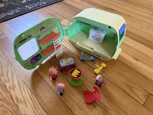 Peppa pig caravan camper - peppa,