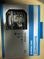 - Shimano Pedali PD-M324