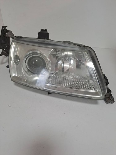 Faro proiettore anteriore